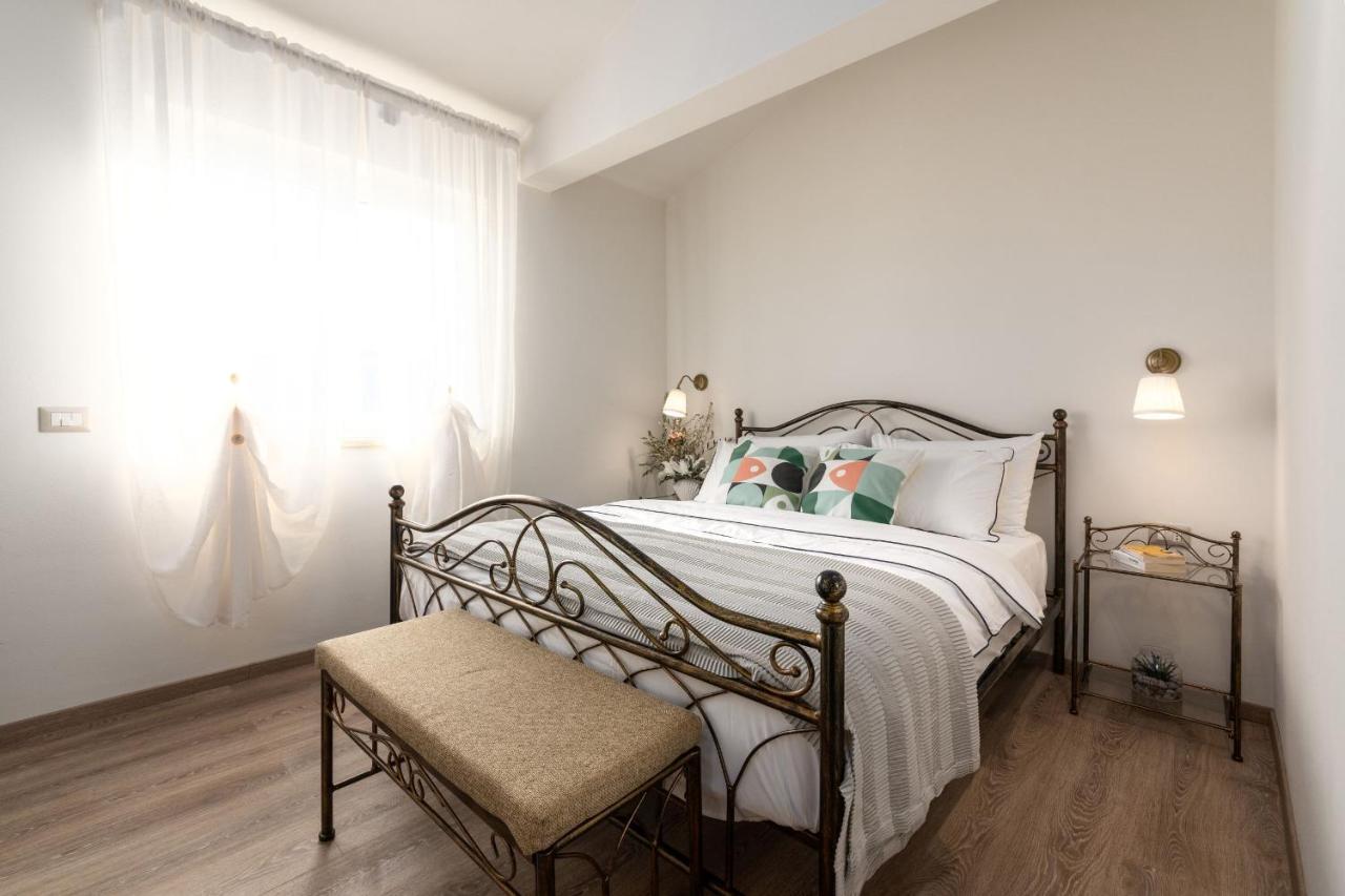 Rooms Karolina Funtana Exterior foto